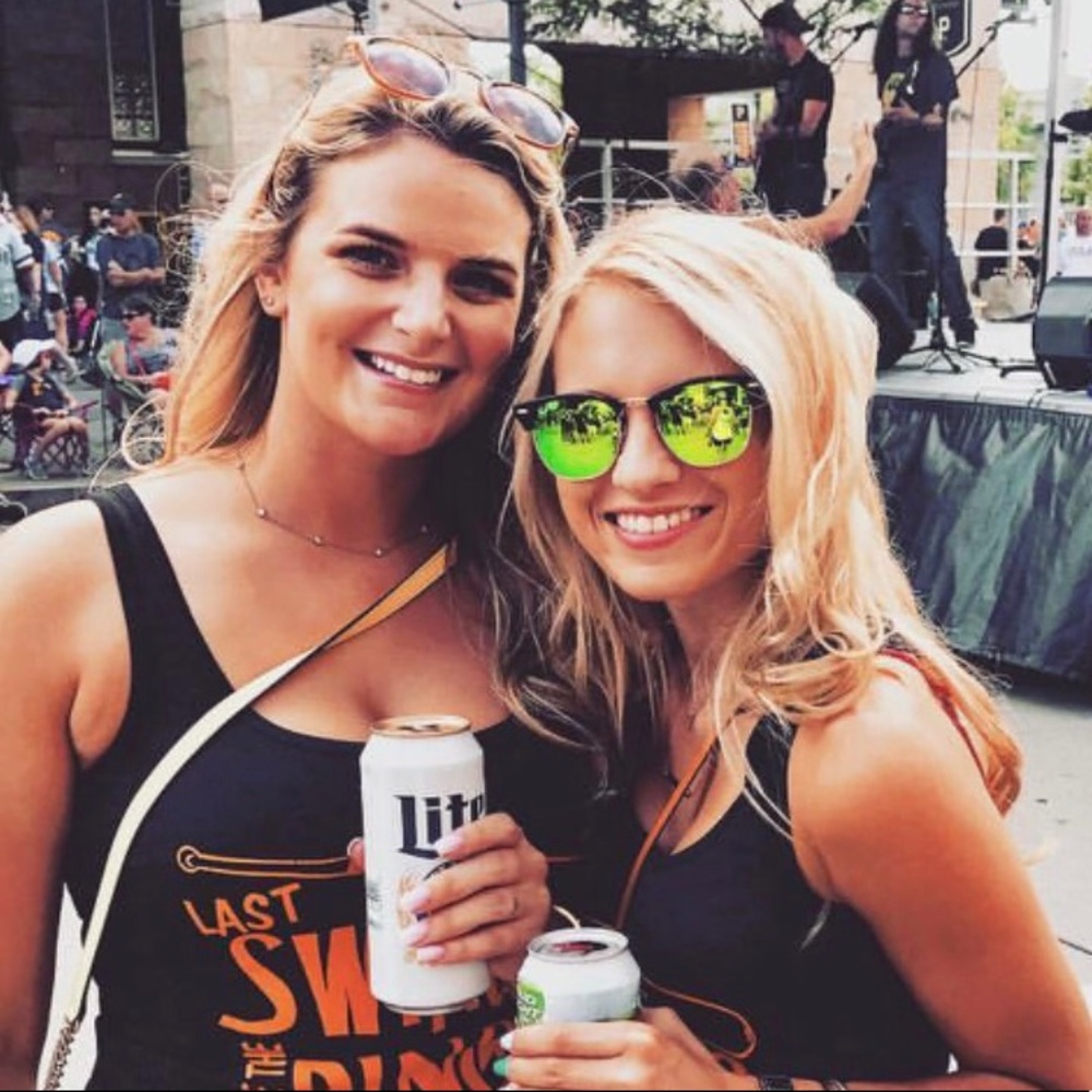 Meet your Posher, Brooke